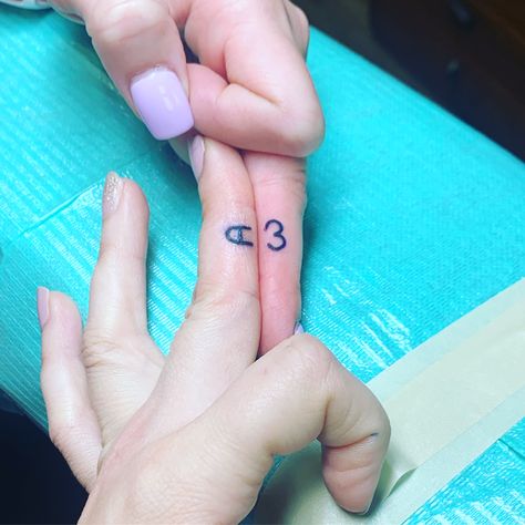 Funny Friends Tattoo, Matching Best Friend Tattoos Funny, Matching Tatooes Friends, Tattoo Ideas For Bff, Tattoo Ideas With Friends, Besties Tatoos Ideas, Connected Tattoos Best Friend, Cute Tattoos For Friends, Matching Tattoos For Four People