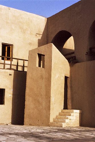 New Gourna village by architect Hasan Fathy New Gourna Village, Hasan Fathy Architecture, Hasan Fathy, Hassan Fathy, Arabian Architecture, Mosque Design, Rammed Earth, Phase 2, House Stuff