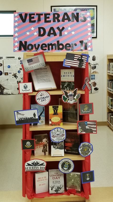 Veterans day book display Nonfiction November Display, Veterans Day Library Displays, November Book Displays, November Library Displays, Veterans Day Display, Library Puns, Veterans Day Elementary, Middle School Library Displays, Fall Library Displays