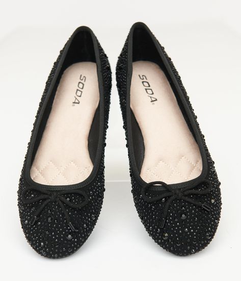 These chic black 1960s beauties are adorned with dazzling rhinestones that catch the light as you strut your stuff. The charming faux bow on the vamp adds an extra touch of whimsy, making them perfect for both day and night adventures..Available while supplies last. | 1960S Black Sparkle Flats | Size 7.5 Night Adventures, Sparkle Flats, Black Sparkle, The Vamps, Day And Night, Unique Vintage, The Struts, 1960s, Size 10