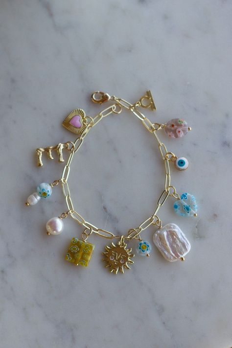 Charm Bracelet Pink, Charm Ideas, Preppy Jewelry, Sun Charm, Jewelry Accessories Ideas, Dope Jewelry, Necklace Diy, Jewelry Essentials, Stacked Jewelry