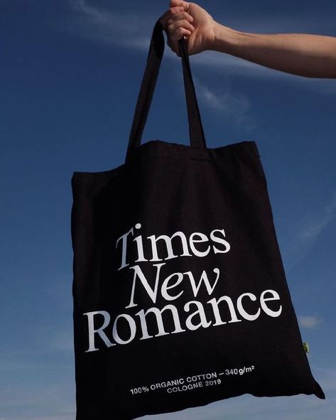 Minimal Merch Design, Design Totebag Inspiration, Black Tote Bag Design Ideas, Black Tote Bag Design, Promotion Design Poster, Black Tote Bag Aesthetic, Tote Bag Design Ideas Aesthetic, Tote Bag Graphic Design, Tote Bag Photography