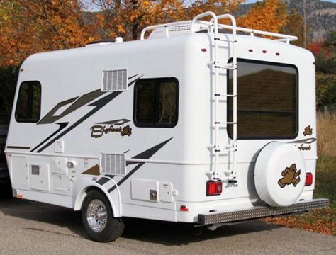 10 Best Fiberglass Travel Trailers for 2024 – RVBlogger Camping Trailer For Sale, Used Travel Trailers, Rv Travel Trailers, Camping Rv, Rv Trailers, Utility Trailer, Rv Travel, Travel Trailers, Camping Trailer