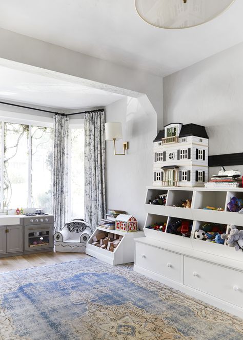 Traditional Playroom Ideas, Grand Millennial Playroom, Long Narrow Playroom Layout, Traditional Playroom, Chic Playroom, Cozy Playroom, Den Playroom, Narrow Room, Playroom Makeover