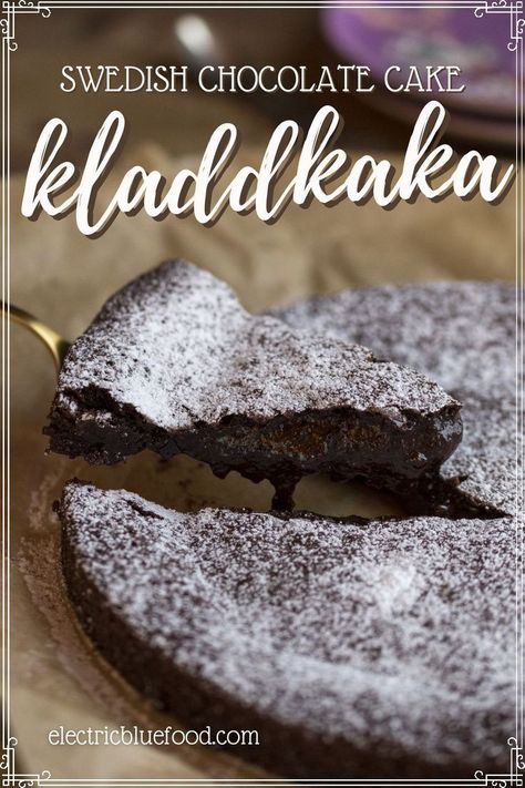 This gooey chocolate cake is Sweden's favourite chocolate cake recipe. The name kladdkaka means "sticky cake" as its texture really is sticky and gooey. Extremely easy to make, it requires six ingredients and only a bowl and a fork. In just 30 minutes you will have the easiest chocolate cake you will ever make. Ikea Chocolate Cake Recipe, Kladdkaka Recipe, Easiest Chocolate Cake, Sticky Cake, Gooey Chocolate Cake, Swedish Chocolate, Gooey Cake, Baked Desserts, Easy Chocolate Cake