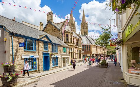 Truro Cathedral, Betty Neels, Places In Cornwall, Devon Cornwall, Tea Book, Truro Cornwall, Lloyds Bank, Devon And Cornwall, Quaint Village