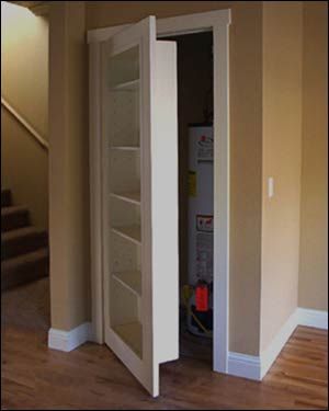 Replace a closet door with a bookcase door...brilliant! I didn't realize these existed! Gömda Rum, Skjulte Rum, تحت الدرج, Basement Redo, Bookcase Door, House Big, Secret Room, Hemma Diy, Stair Case