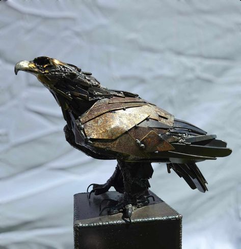 Handcrafted Metal Welded Eagle Sculpture - Etsy UK Patriotic Metal Art, Cool Metal Projects, Welded Animals, Metal Sculpture Ideas, Metal Animal Sculptures, Birds Sculpture, Scrap Metal Sculpture, Welded Art, Eagle Sculpture