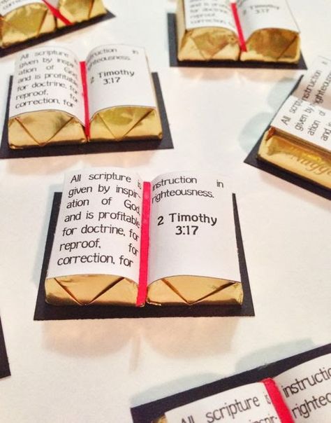 Scripture treat handout:  Great instructions and printable to make these using Hershey's Chocolate Almond Nuggets. Agape Gifts Emmaus, Church Anniversary Ideas, Gifts For Church Members, Hersheys Nuggets, Scripture Treats, Reformation Party, Scripture Gifts, Ministry Gifts, Reformation Day