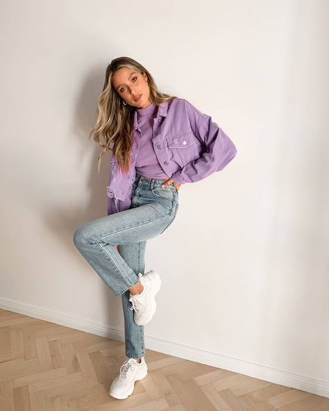 SHOWPO 💕 on Instagram: “For lilac lovers 💜 Talia Jeans In Light Wash Denim + Julianne Jacket In Lavender + Young Hearts Top In Lilac ONLINE now #Showpo” Purple Jacket Outfit, Purple Top Outfit, Purple Fashion Outfit, Lavender Outfit, Shacket Outfit, Casual Glam, Jean Jacket Outfits, Denim Jacket Outfit, Purple Outfits