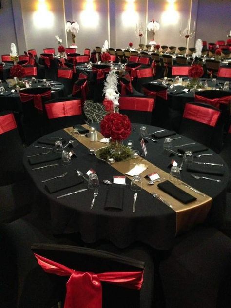 Red Theme Wedding, Red Quinceanera Ideas, Red Carpet Theme, Black Red Wedding, Dark Wedding Theme, School Formal, Red Quince, Red Wedding Decorations, Prom Themes