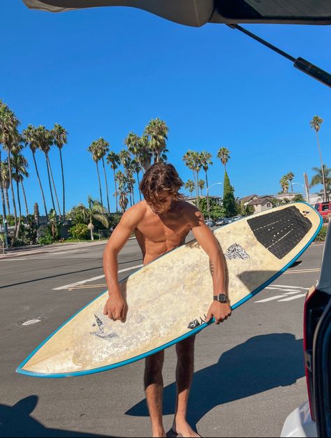 Blonde Surfer Boy Aesthetic, California Boy Aesthetic, Surfer Boyfriend Aesthetic, Surfer Dude Aesthetic, Hot Surfer Dudes, Surfer Boys Aesthetic, Blonde Surfer Guy, Surfer Vibes Aesthetic, Beach Boyfriend Aesthetic