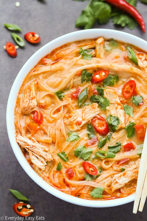 Easy Thai Red Curry Noodle Soup, Thai Soup With Rice Noodles, Spicy Thai Chicken Noodle Soup, Spicy Chicken Pho Recipe, Chicken Noodle Soup Flavorful, Rice Noodle Broth, Coconut Milk Rice Noodles, Spicy Thai Coconut Soup, Thai Coconut Recipes