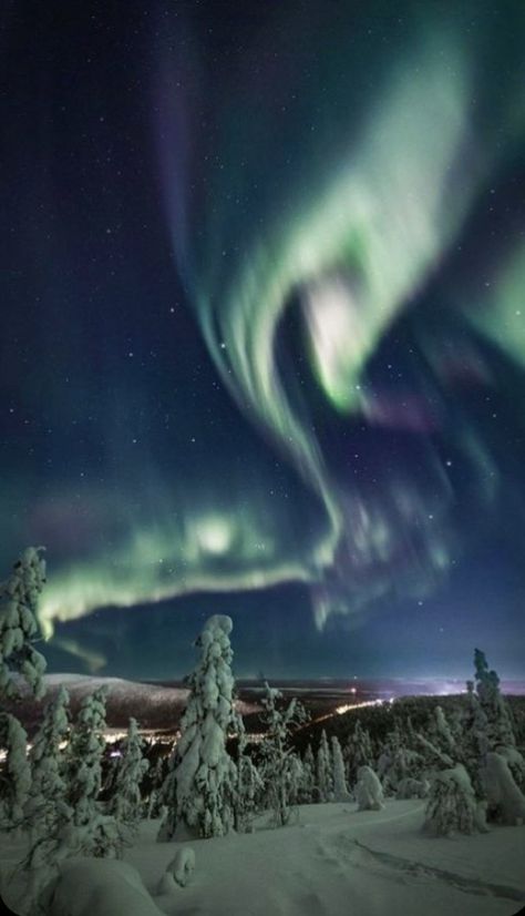 Aurora Borealis Finland, Aurora Borealis Wallpaper, Northern Lights Photography, Aurora Lights, Aurora Borealis Northern Lights, Dream Travel Destinations, The Northern Lights, The Aurora, Travel Inspo