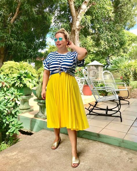 All Posts • Instagram Plus-koon Muoti, Modest Plus Size Fashion, Plus Size Street Style, Short Plus Size Fashion, Moda Pinup, Plus Size Summer Fashion, Mode Chic, Moda Plus, Plus Size Summer