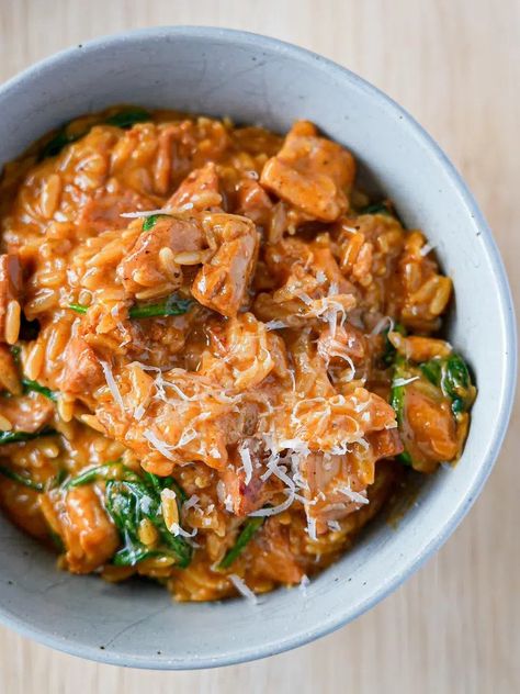 Creamy Chicken and Chorizo Risoni (Orzo) - Simple Home Edit Risoni Recipes, Chicken Orzo Pasta, Sausage Spinach Pasta, Orzo Dishes, Pork Pasta, Chicken And Chorizo, Mozzarella Stuffed Meatballs, Chicken Chorizo, Chicken Crispy