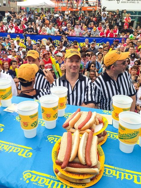 Hot Dog Eating Contest, Competitive Eating, Aquarium Birthday, Coney Island Hot Dog, Hot Dog Party, Food Competition, August Crafts, Dog Club, Food Contest