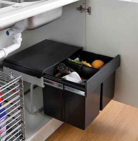 KITCHEN TRASH CAN IDEAS – Believe it or not, doing a lot of activities in a kitchen produces so much garbage. From plastic to paper, garbage is insepa... Kitchen Garbage Can Storage, Under Sink Bin, Under Kitchen Sink Storage, Under Kitchen Sinks, Organiser Cucina, Kitchen Waste Bin, Under Kitchen Sink, Trash Storage, Kitchen Cabinet Shelves