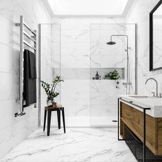 Marble Tile Bathroom, White Marble Bathrooms, Marble Tile Floor, Bathroom Wall Tile, Bathroom Floor Tiles, Marble Bathroom, Marble Floor, Marble Effect, Wall And Floor Tiles