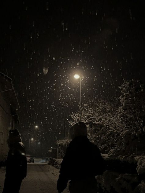 #aesthetic #winter #snow Dark Academia Snow Aesthetic, Snowy Grunge Aesthetic, New Year Dark Aesthetic, Snowfight Aesthetic, Gloomy Christmas Aesthetic, Sera Core Aesthetic, Dark Green Winter Aesthetic, Cold Nights Aesthetic, Moody Winter Aesthetic