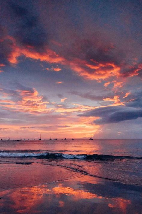 Sunrise Clouds, Alana Blanchard, Sunset Beautiful, Sunset Background, Sunset Sea, Sky Pictures, Photography Beach, Pretty Landscapes, Beach Wallpaper