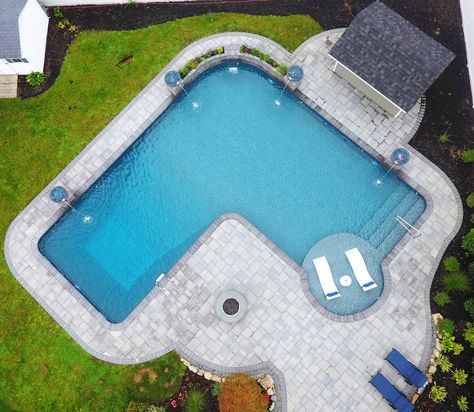 Pool Sizes Inground, Geometric Pools, Pool House Decor, Inground Pool Designs, Geometric Pool, Dream Backyard Pool, Pools Backyard Inground, Pool Sizes, Backyard Pool Landscaping