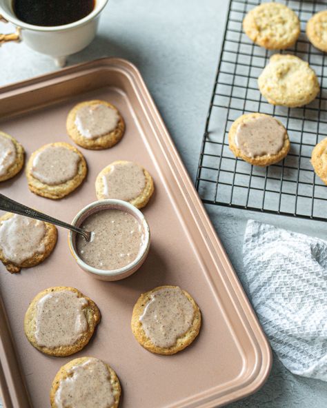 Chai Cookies Recipe, Chai Sugar Cookies, Tea Cookies Recipe, Chai Cookies, Edgy Veg, Cottagecore Recipes, Swift Party, Fall Fun Food, Gloomy Weather