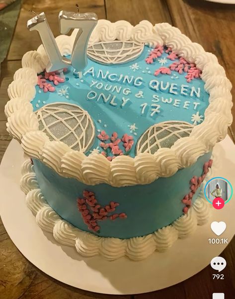 Dancing Queen Cake, 17th Birthday Party Ideas, Queen Birthday Party, 17. Geburtstag, Queen Cake, 17 Birthday Cake, 17th Birthday Ideas, 13 Birthday Cake, Queen Cakes