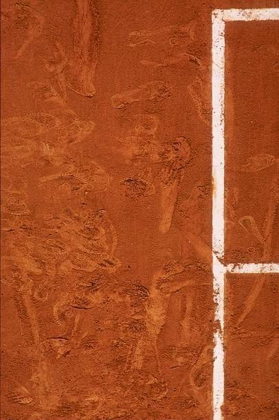 Red clay #tennis #claycourts #sports Clay Tennis Court, Tennis Artwork, Tennis Magazine, Tennis Wallpaper, Tennis Photography, Tennis Pictures, Tennis Posters, Tennis Art, Tennis Aesthetic