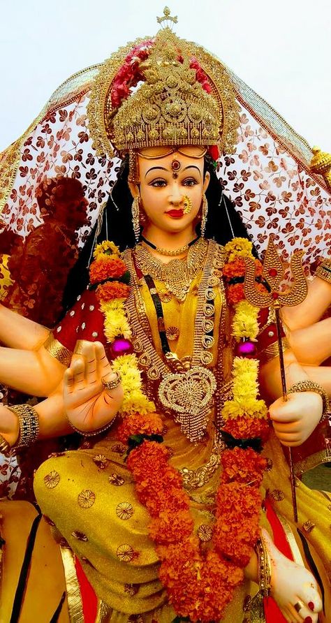 Mata Rani Ke Photo, Bal Krishna Video, Navratri Wallpaper, Durga Photo, Krishna Video, Gorgeous Bridal Makeup, Saraswati Photo, Durga Ma, Maa Durga Photo