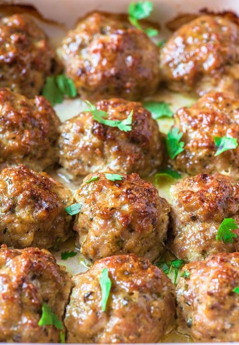 Ground Chicken Meatballs, Baked Chicken Meatballs, Chicken Balls, Chicken Meatball Recipes, Moist Chicken, Ground Chicken Recipes, Meatballs Easy, Perfect Chicken, No Dairy