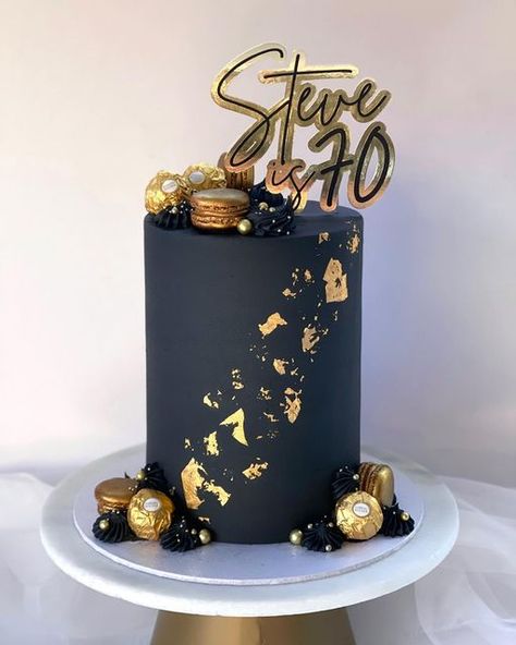 30th Male Birthday Cake, Cake In Black And Gold, Male 50th Birthday Cake Ideas, Elegant Black And Gold Cake, Cake For Male Birthdays, Masculine Birthday Cake Ideas, Male 70th Birthday Cake, 30th Birthday Cake Black And Gold, Male 60th Birthday Cake Ideas For Men