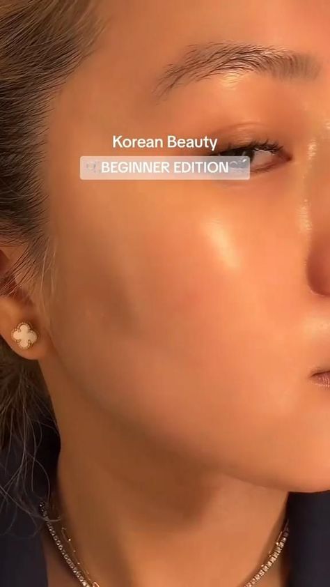 Korean Skincare for Acne: Clear Skin Secrets Revealed! Taller Exercises, Glowing Skin Routine, Korean Skin Care Secrets, Haut Routine, Clear Skin Tips, Asian Skincare, Korean Skincare Routine, Healthy Skin Tips, Facial Skin Care Routine