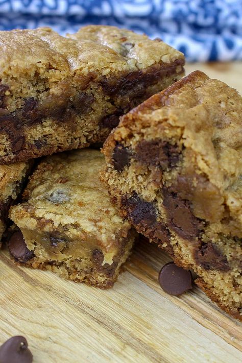 Banana Chocolate Chip Bars, Honey Peanut Butter, Banana Honey, Cookie Brownies, Peanut Butter And Banana, Banana Bars, Breakfast Yummy, Bars And Squares, Chocolate Chip Bars