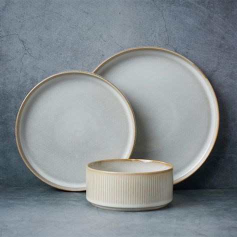 PRICES MAY VARY. 【WHAT WILL YOU GET?】This dinnerware set includes 4*10” dinner plates, 4*8” salad plates, 4*5.5” cereal bowls. This is a great combination for a family dinner party. 【HANDCRAFTED】Each of our bowl and plate is handcrafted by experienced and artistically talented artisans. Due to the glaze is sprayed by handmade, the glaze of each dishes is unique. 【DISHWASHER AND MICROWAVE SAFE】Famiware plates and bowls are made of high-quality stoneware. Each plate and bowl is 100% dishwasher saf 4 Place Setting Dinnerware Amazon, White Stoneware Plates, Farmhouse Dinnerware Sets Clay, Melamine Dinnerware Sets Modern By Threshold, Studio Mcgee Plates, Stone Dishes Plates, Dinnerware Sets Cream, Dinnerware Sets Amazon, Dinning Plates Set