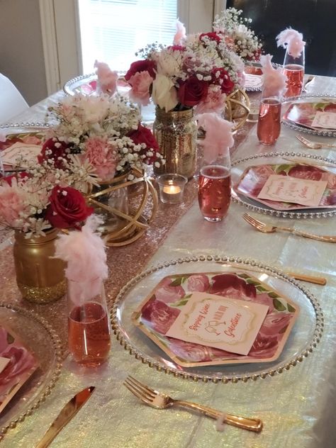 Cotton Candy Champagne & Brunch Table Ideas Brunch Table Ideas, Day Party Decor, Aesthetic Valentines, Day Aesthetic, Decor 2024, Day Party, Party Decor, Home Design, Valentines Day