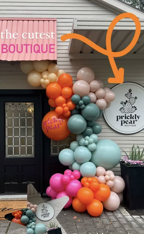 Color Block Balloon Arch, Retro Balloon Garland, Balloon Arch Color Scheme, Balloon Color Schemes, Colorful Balloon Arch, Business Balloons, Coffee Themed Party, Trendy Balloons, Ballon Party