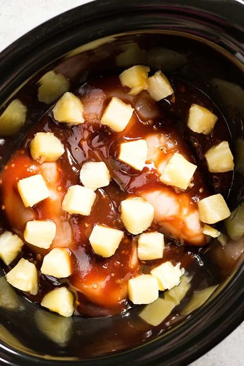 Bbq Pineapple Chicken, Hawaiian Chicken Crockpot, Hawaiian Bbq Chicken, Wing Dings, The Salty Marshmallow, Salty Marshmallow, Summer Dinner Ideas, Barbeque Chicken, Bbq Chicken Crockpot