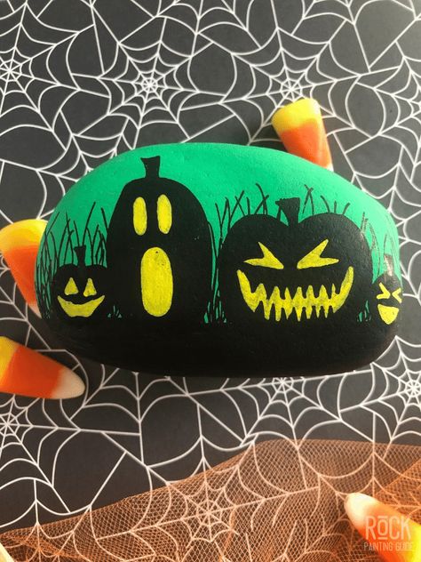 Halloween Painted Rocks Ideas Easy, Halloween Art Ideas, Halloween Art Drawing, Art Ideas Easy, Painted Rock Ideas, Rock Painting Supplies, Witch Painting, Fall Rock, Not So Scary Halloween