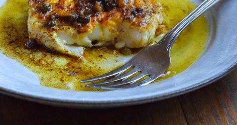 Cod with Caper Brown Butter - Food is Love Made Edible Fast Easy Dinner, Brown Butter Sauce, Seafood Entrees, Cook Dinner, Cod Recipes, Uber Eats, Dinner Recipes Easy Quick, Edible Food, Health Dinner Recipes