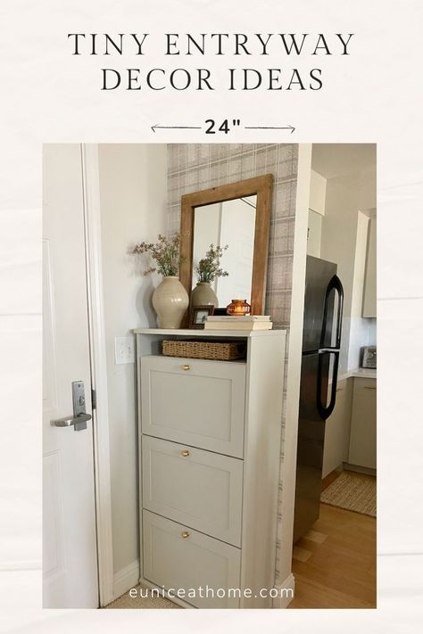 Small Entryway Decor Ideas, Small Entryway Decor, Small Entryway Ideas, Tiny Entryway, Storage Entryway, Small Foyer, Entryway Decor Ideas, Small Hall, Apartment Entryway