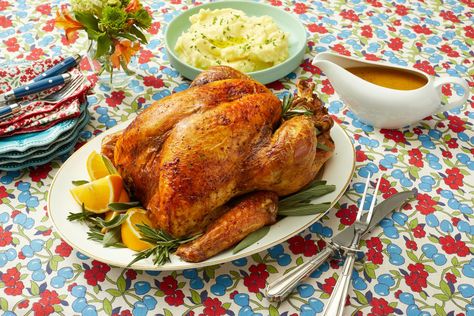 How to Dry Brine a Turkey for Thanksgivingthepioneerwoman Dry Brine Turkey Recipes, Brine Turkey Recipes, Brine Turkey, Dry Brine Turkey, Christmas Turkey Recipes, Dry Brine, Turkey Brine Recipes, Turkey Brine, Brine Recipe