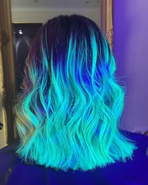 Glow In The Dark Hair Dye, Glow In The Dark Hair, Dark Hair Dye, Dark Rainbow, Rave Hair, Colourful Hair, Dye Ideas, Rainbow Hair, Summer Hair