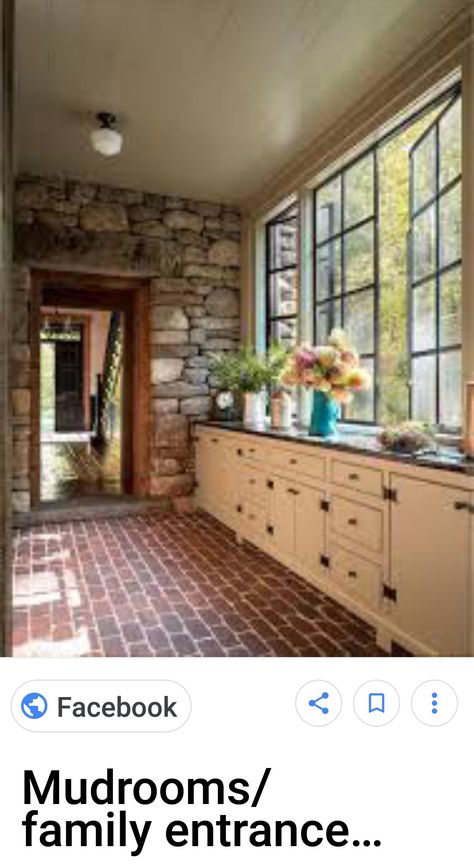 Mud room connecting carport to house Country Manor House, Georgian Style Homes, Brick Kitchen, Set Sofa, Brick Flooring, Stone Cottage, Kitchen Flooring, Decoration Design, A Kitchen