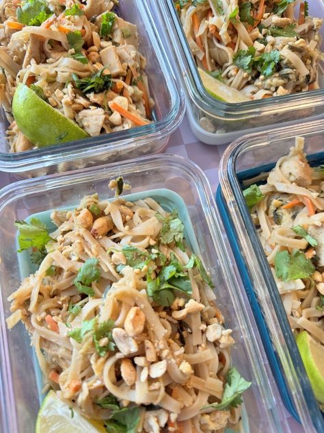 Healthier Pad Thai – Balanced with Britt Pad Thai Ingredients, Healthy Pad Thai, Protein Lunches, Pumpkin Pie Shake, Protein Lunch, Dinner Meal Prep, Sauteed Chicken, Meal Prep Containers, Lunch Meal Prep