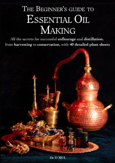 In this richly illustrated guide, very suitable for beginners, you will discover : - How to make Lavender, Eucalyptus, Lemon, Mint (and many other) Essential Oil - How to extract the perfume of fragile flowers (Rose, Jasmine) with enfleurage - All the secrets to steam distillation with and WITHOUT alembics, - Detailed technical sheets for 40 plants (the major ones) used in medicine or perfumery, with the optimal harvesting period for plants, Oil Distiller, Essential Oil Extraction, Oil Making, Perfume Recipes, Natural Skin Care Remedies, How To Make Oil, Magnesium Oil, Diy Perfume, Oil Production