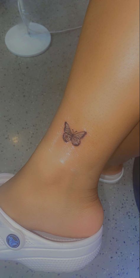 Ankle Butterfly Tiny Butterfly Tattoo Ankle, Back Ankle Tattoos For Women, Butterfly Ankle Tattoos For Women, Ankle Tattoo Butterfly, Ankle Butterfly Tattoo, Butterfly Tattoo On Ankle, Butterfly Tattoo Ankle, Small Ankle Tattoos For Women, Butterfly Ankle Tattoo