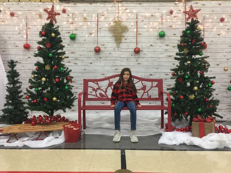 Elementary school pictures with Santa photo backdrop Santa Pictures Set Up, Picture With Santa Backdrop, Santa Background Photo Backdrops, Santa Photo Backdrop Ideas Diy, Pictures With Santa Backdrop, Santa Pictures Backdrop, Santa Backdrops For Pictures, Santa Photo Backdrop Ideas, Santa Photo Backdrop