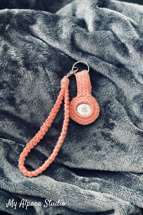 Crochet Airtag Keychain, Crochet Airtag Case, Crochet Lanyard, Airtag Keychain, Airtag Case, Unique Keychain, Crochet With Cotton Yarn, Apple Airtag, Unique Keychains