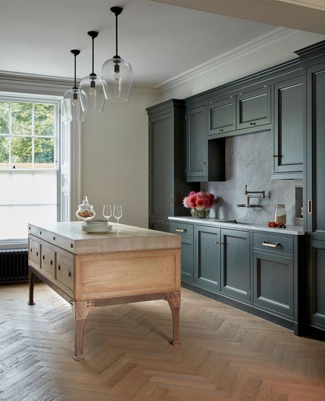 Discover the original Artichoke Cook’s Tables - form and function in perfect harmony. A design that speaks to you?⁠ ⁠ #CraftedByArtichoke #ArtOfArtichoke Georgian Kitchen, Victorian Country House, Georgian Townhouse, Herringbone Floor, Georgian Homes, Family Kitchen, Timber Flooring, Contemporary Kitchen, Kitchen Flooring